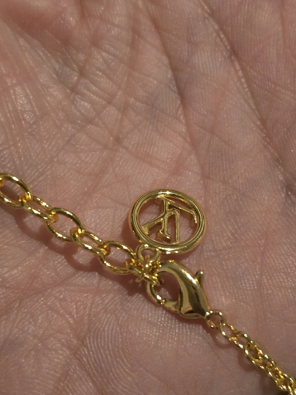 18kgp LVGold-tone Pearl Charm Bracelet